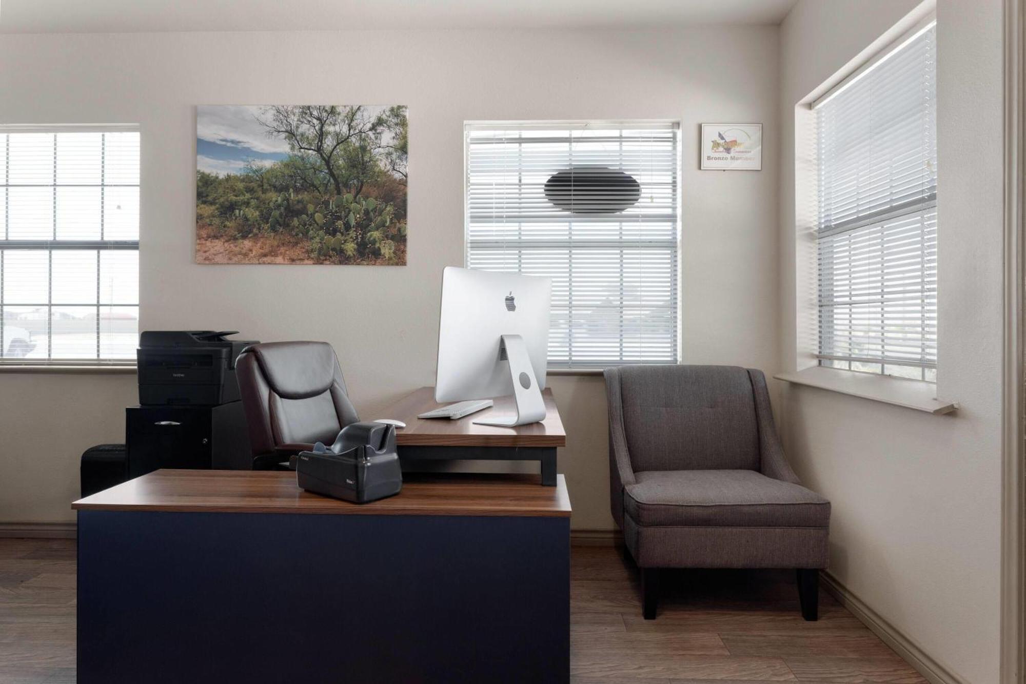 Eagle's Den A Travelodge By Wyndham Hotel